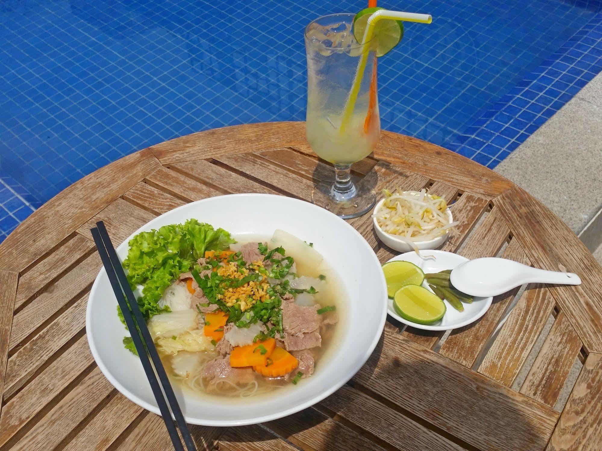 Number 9 Hotel Phnom Penh Ngoại thất bức ảnh