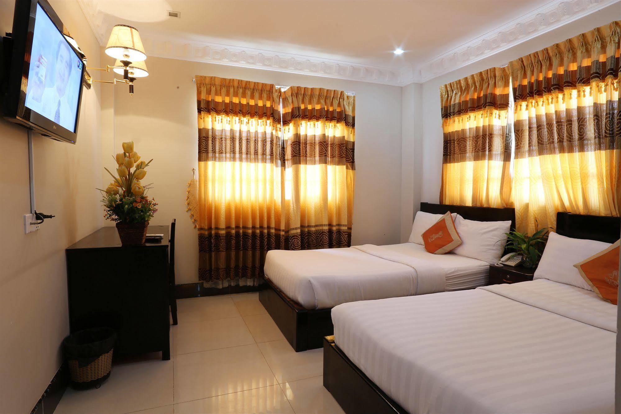 Number 9 Hotel Phnom Penh Ngoại thất bức ảnh
